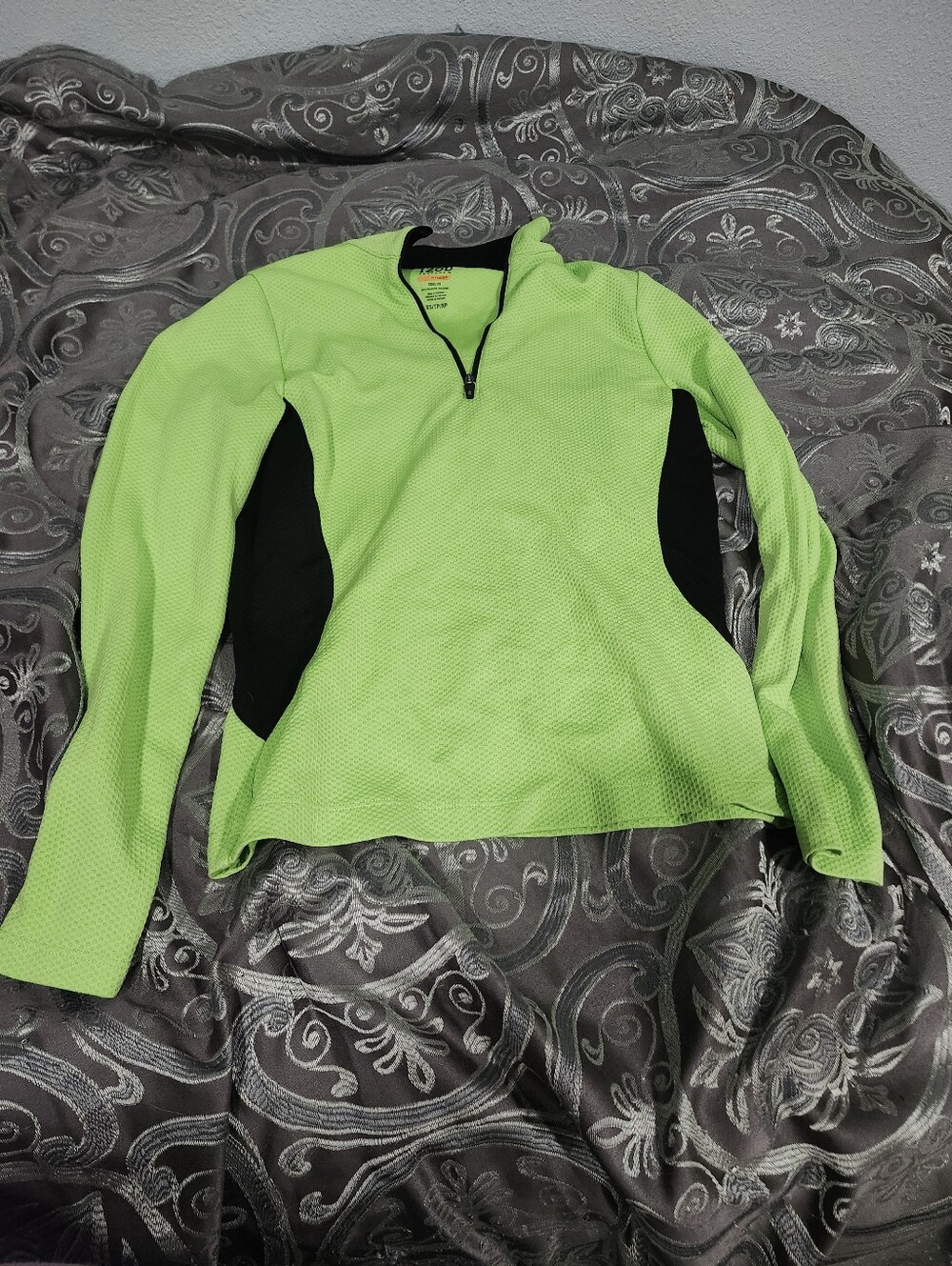 Izod Green Lightweight 1/4 Zip Textured Pullover Athletic Top Size XS